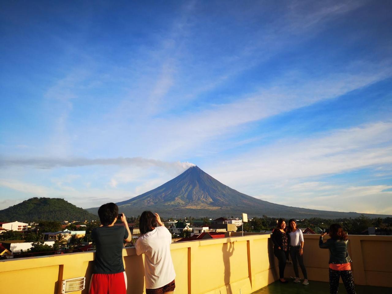 Jdl Residences Hostel Legazpi Dış mekan fotoğraf
